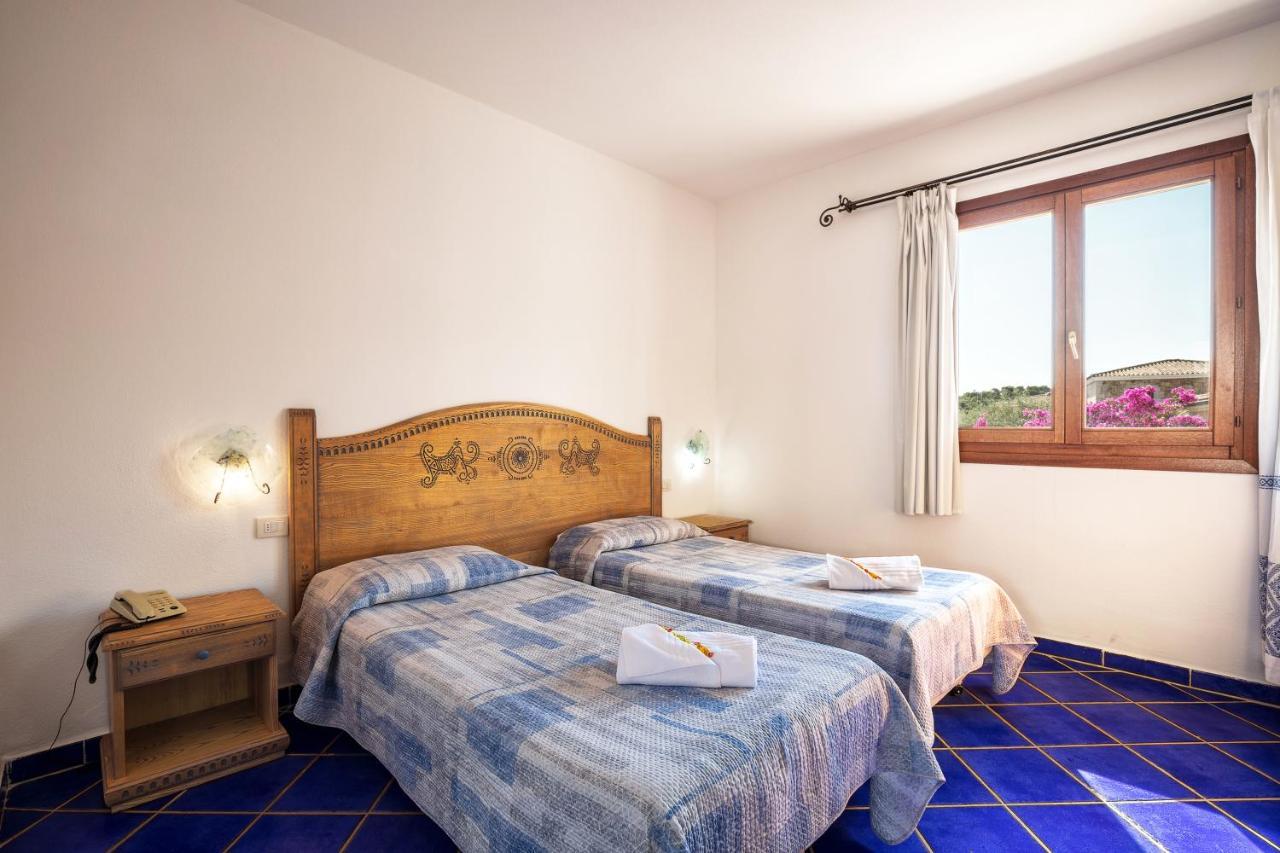 Hotel Bonsai San Teodoro  Esterno foto
