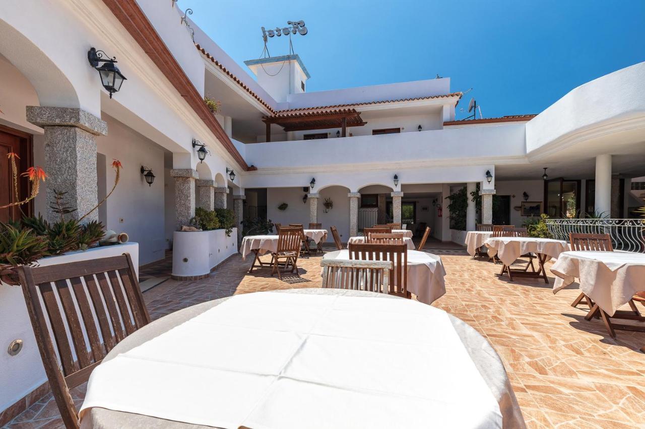 Hotel Bonsai San Teodoro  Esterno foto