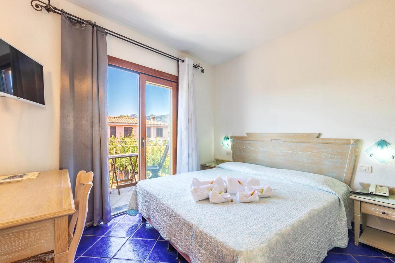 Hotel Bonsai San Teodoro  Esterno foto